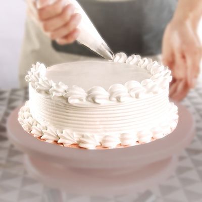 Create Perfect Halal Bakery With Easy-For-Making Whipped Topping Cream Powder